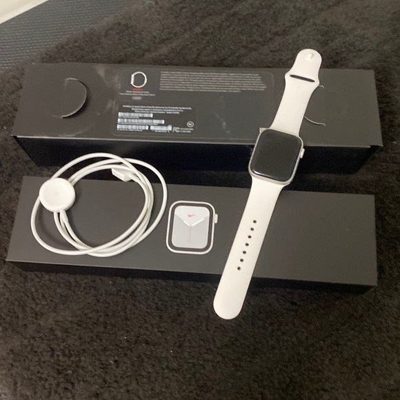 Apple Other - Apple Silver Aluminum 44MM Series 5 Watch Charger Box White Band GPS Cellular